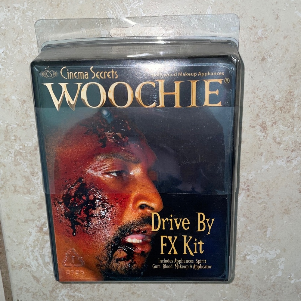 DRIVE BY SHOOTING BULLET WOUNDS BLOOD MAKEUP KIT PROSTHETIC COSTUME NEW